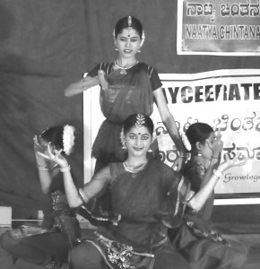 Natyachintana photo 2 dance recital by studetns of workshop